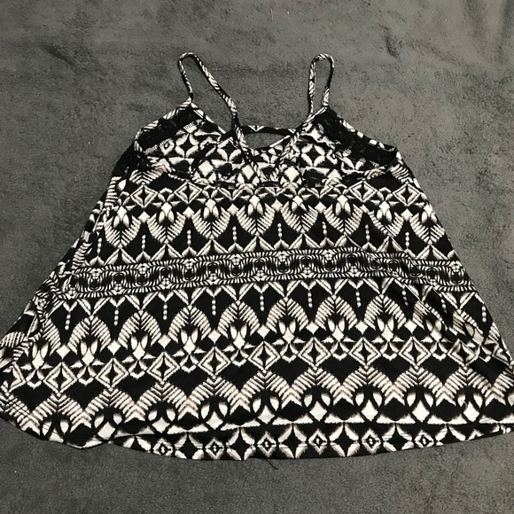 Tribal Print Tank Top– perfect for summer! - Picture 3 of 4
